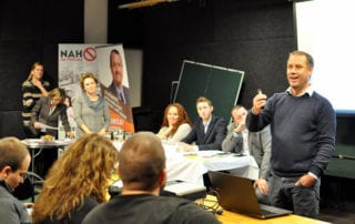 Safersurfing hilft: Phil Pöschl spricht vor Studenten